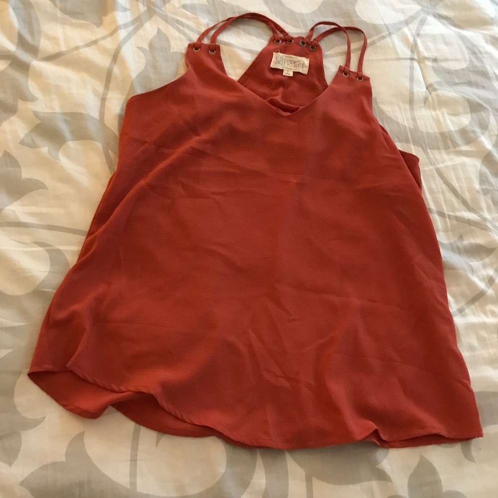 Sweet Wanderer Strapped Crop Top